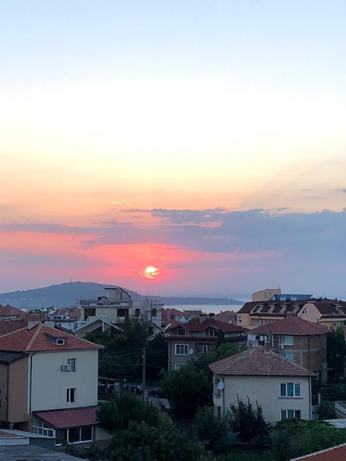 Хотел Андре Hotel Chernomorets Eksteriør billede
